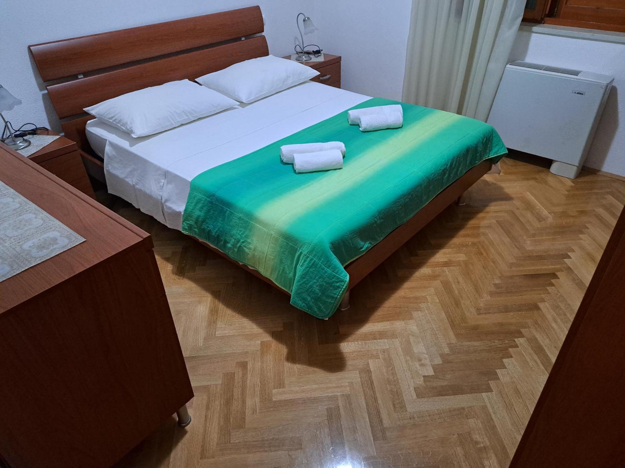 Apartment With Splendid Sea View Трогир Стая снимка