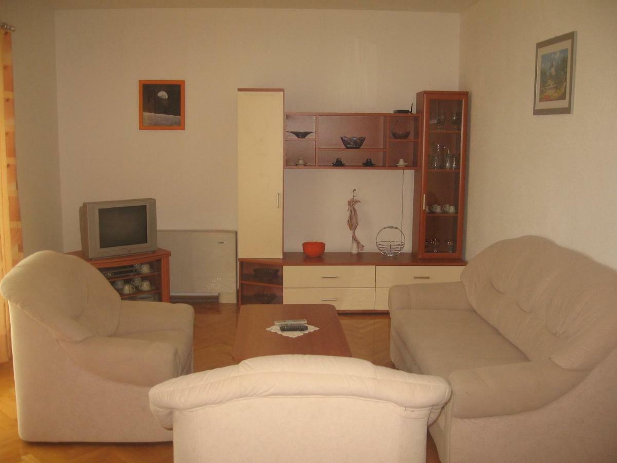 Apartment With Splendid Sea View Трогир Екстериор снимка