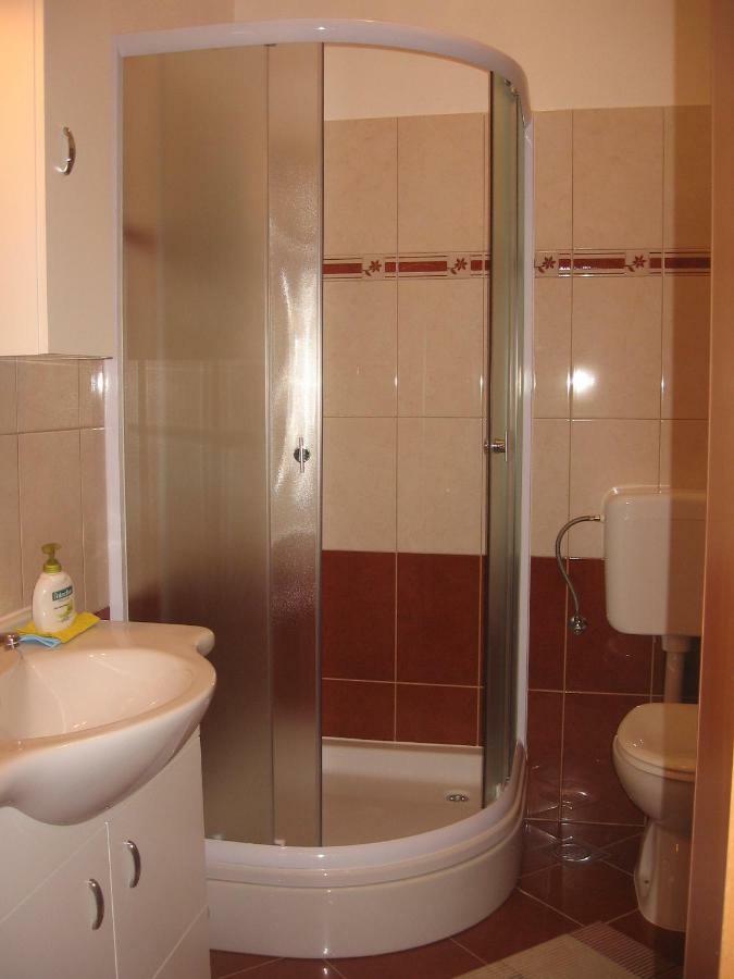 Apartment With Splendid Sea View Трогир Екстериор снимка